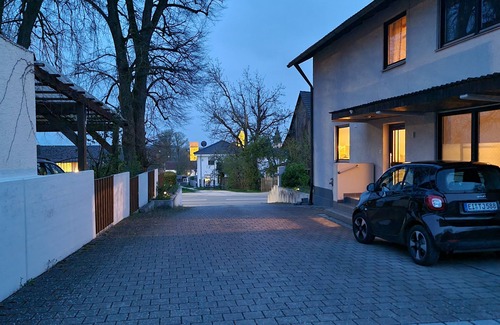 Nassenfels Apartment | 80 m² apartment, own entrance, terrace and garden, close to shopping facilities