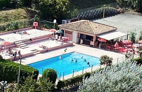Bouyon Bed & Breakfast | 80 m² Bed and breakfast ∙ 3 bedrooms ∙ 8 guests