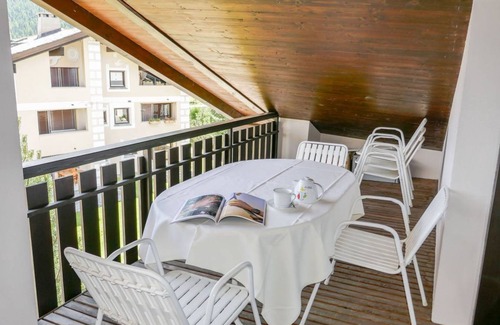 Sils-Maria Apartment | 80 m² Apartment ∙ 2 bedrooms ∙ 4 guests