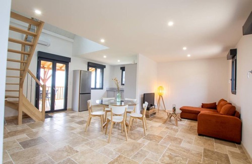 Preyssac-d'Excideuil House | 80 m² Gîte ∙ 3 bedrooms ∙ 6 guests