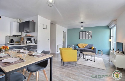 Saint-Julien House | 80 m² Gîte ∙ 3 bedrooms ∙ 6 guests