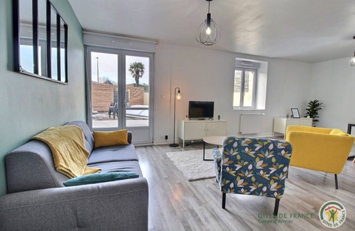 Saint-Julien House | 80 m² Gîte ∙ 3 bedrooms ∙ 6 guests
