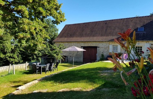 Turenne House | 80 m² Gîte ∙ 3 bedrooms ∙ 6 guests