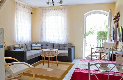 Balatonmariafurdo House | 80 m² House ∙ 2 bedrooms ∙ 5 guests