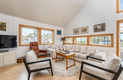 Aure House | 80 m² House ∙ 2 bedrooms ∙ 4 guests