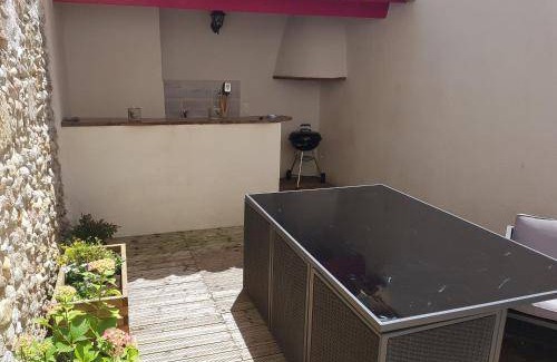 Mirepoix House | 80 m² House ∙ 3 bedrooms ∙ 12 guests