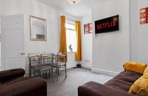 Burslem House | 80 m² House ∙ 4 bedrooms ∙ 9 guests