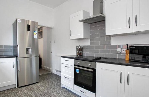 Burslem House | 80 m² House ∙ 4 bedrooms ∙ 9 guests