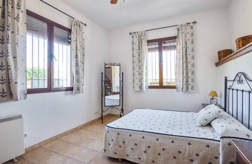 Carcabuey House | 80 m² House ∙ 5 bedrooms ∙ 11 guests