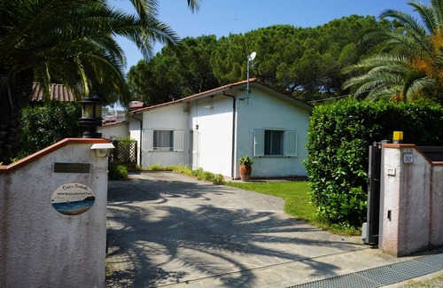 Lacona Apartment | 80 meters from the beach romantic Open Space in great park, free wi-fi, parking