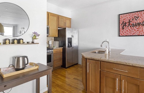 Williamsburg Apartment | 800 sqft Modern Loft located in the most prime area in Williamsburg + Elevator
