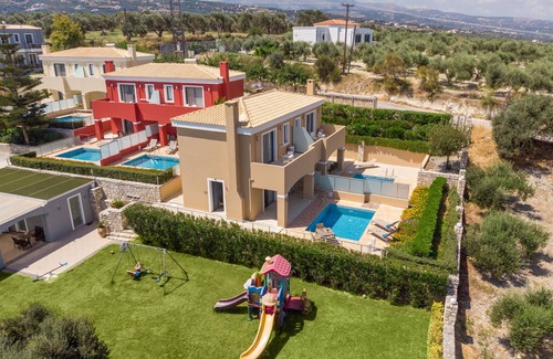 Adelianos Kampos Villa | 800m. from the sea, Private Pool, Free Breakfast, Sea View, Family Friendly