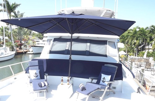 Staniel Cay Boat Rental | 80ft luxury motor yacht for charter in Staniel Cay, Exumas.