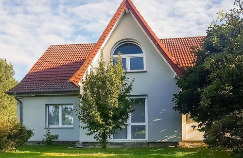 Gross Kordshagen Apartment | 80m2 apartment with a large garden in a detached house