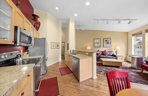 Olympic Valley Condo | 813 | Luxurious Palisades Tahoe Lodge Corner 2BDM