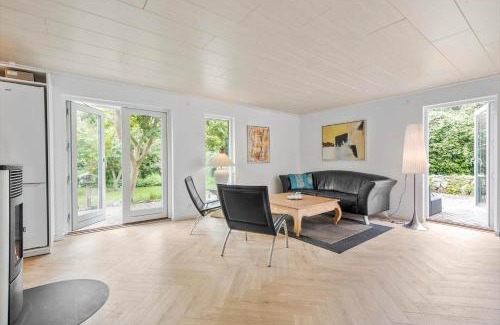 Roneklint House | 8169-Praesto-Bakkestien-25