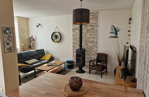 Ver-sur-Mer House | 82 m² House ∙ 2 bedrooms ∙ 5 guests