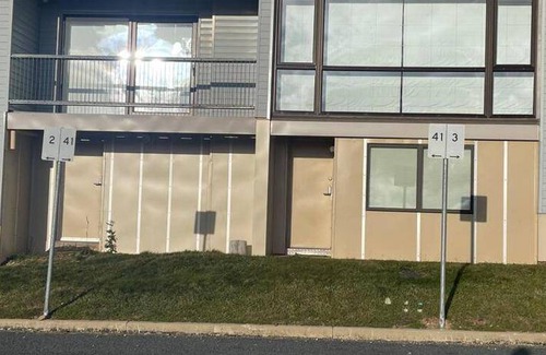 Hotham Heights Apartment | 83 m² Apartment ∙ 4 bedrooms ∙ 12 guests