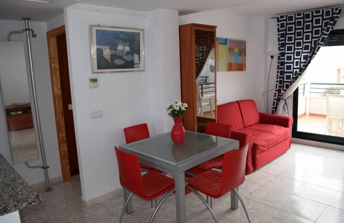 Molinell Apartment | 84 m² Apartment ∙ 2 bedrooms ∙ 4 guests