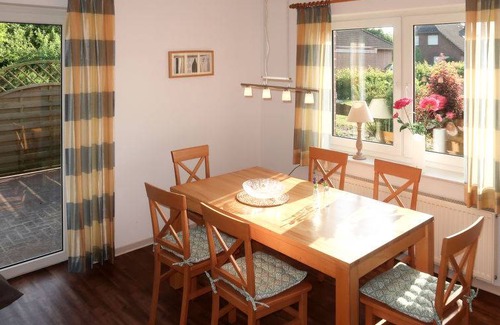 Ditzumerverlaat House | 84 m² House ∙ 2 bedrooms ∙ 4 guests