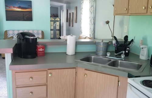 Mills River House | 85 a night, Cute, Clean, Quiet & Convenient