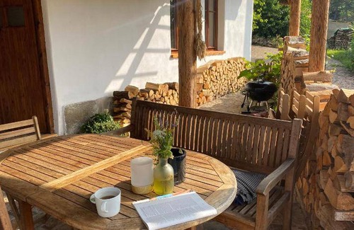 Velke Popovice Apartment | 85 m² Apartment ∙ 2 bedrooms ∙ 5 guests