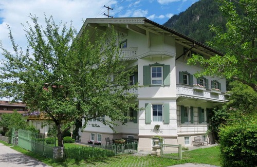 Mayrhofen Apartment | 85 m² Apartment ∙ 3 bedrooms ∙ 6 guests