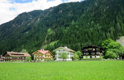 Mayrhofen Apartment | 85 m² Apartment ∙ 3 bedrooms ∙ 6 guests