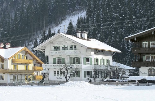 Mayrhofen Apartment | 85 m² Apartment ∙ 3 bedrooms ∙ 6 guests