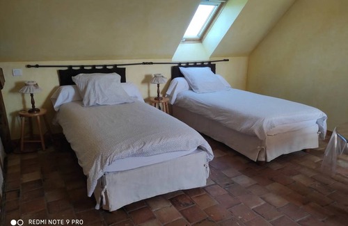 Lorcy House | 85 m² House ∙ 2 bedrooms ∙ 5 guests