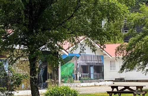 Queenstown Hotel | 85 m² Motel ∙ 2 bedrooms ∙ 6 guests