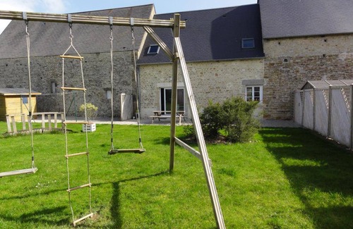 Ravenoville House | 87 m² Gîte ∙ 2 bedrooms ∙ 6 guests