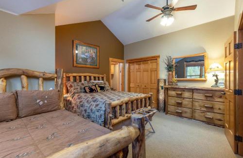 Keystone House | 8766 Trappers Crossing townhouse