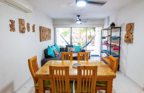 Progreso Municipality Apartment | 87979 Very chic 3BR Condo, tons of amenities, 1 block from Ocean