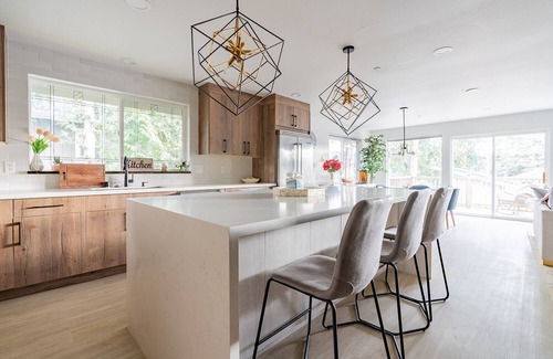 North College Park House | 8BR/7Bath Mansion w/theater, fire pit, pool table