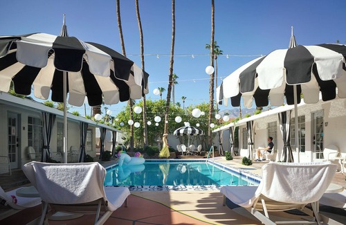 The Mesa House | 8BR Poolside Villa Near Downtown! Steam Room+Spa!