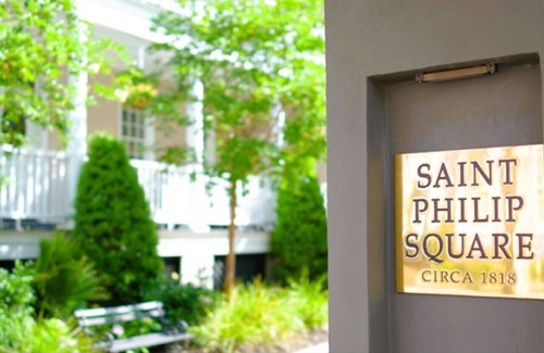 Cannonborough Elliotborough House | 8C at Saint Philip Square, One Block to King, Bright Enchanting Top Floor Apt