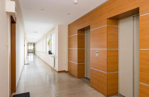 Centrum Apartment | 8th Floor City View Apartment by BookingHost