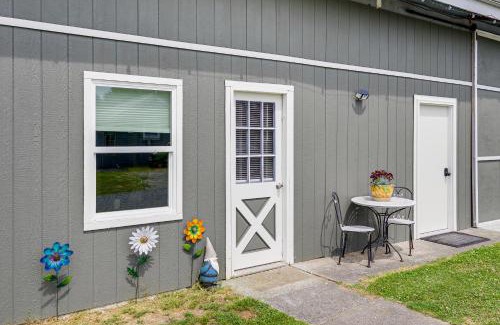 Arlington House | 9 Acres, Pick Your Own Apples Cabin in Arlington!