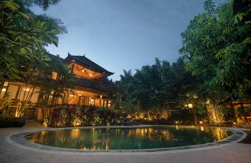 Berawa Villa | 9 Bdr-Last Minute Deal 50%+ OFF! Close To Beach