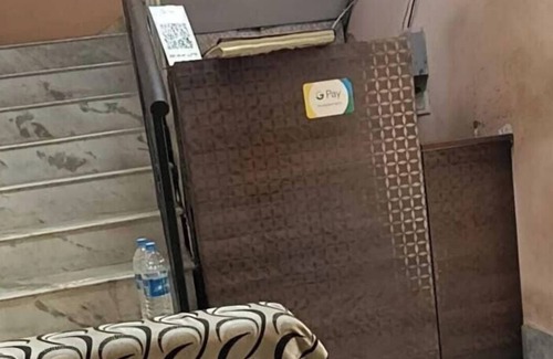 Sector V House | 9-bedroom building in fabulous Kolkata with WiFi, fitness room, AC