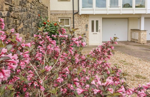 Ingleton House | 9 BRIDGE MEWS, family friendly, character holiday cottage in Ingleton