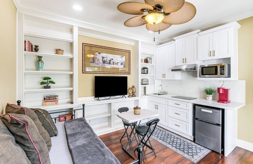Torrey Highlands Apartment | 9 Mi to Beach: Pet-Friendly Apt in San Diego!