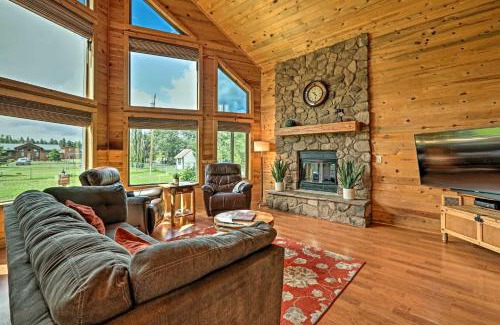 Pinetop House | 9 Mi to Rainbow Lake Mtn Getaway with BBQ!
