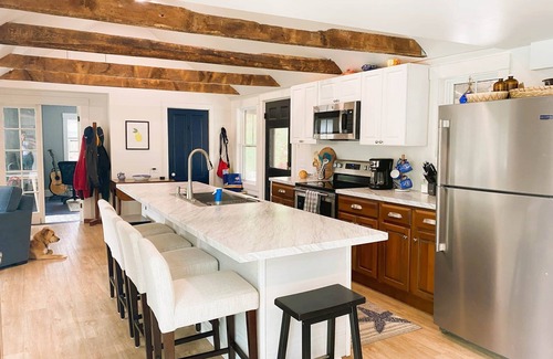Vinalhaven House | 9 Round the Mountain Road