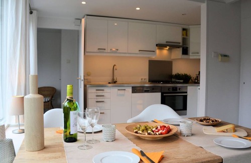 Municipality of Noordwijk Apartment | 90 m² Apartment ∙ 3 bedrooms ∙ 6 guests