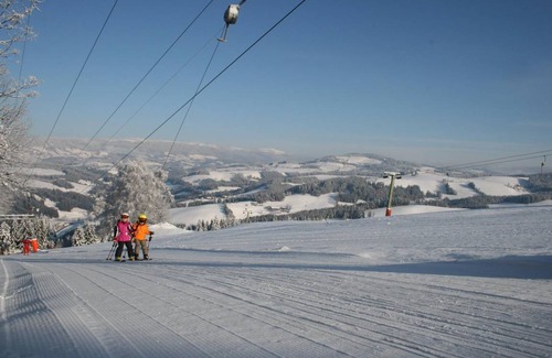 Strallegg Apartment | 90 m² Apartment ∙ 2 bedrooms ∙ 4 guests