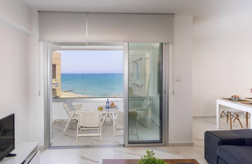 Larnaca Apartment | 90 m² Apartment ∙ 2 bedrooms ∙ 4 guests