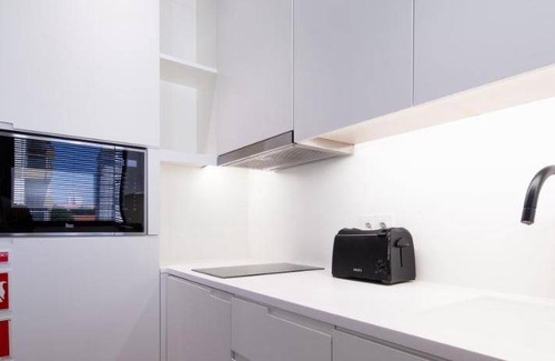 Ramalde Apartment | 90 m² Apartment ∙ 2 bedrooms ∙ 8 guests