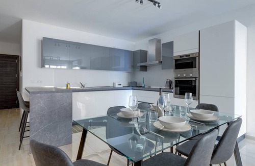 Ta' Xbiex Apartment | 90 m² Apartment ∙ 2 bedrooms ∙ 4 guests
